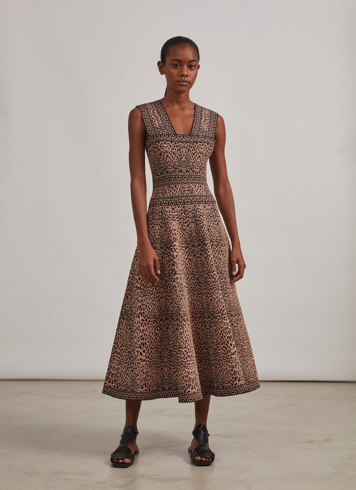 Dresses ALAÏA BLUSH/BLACK DRESSES